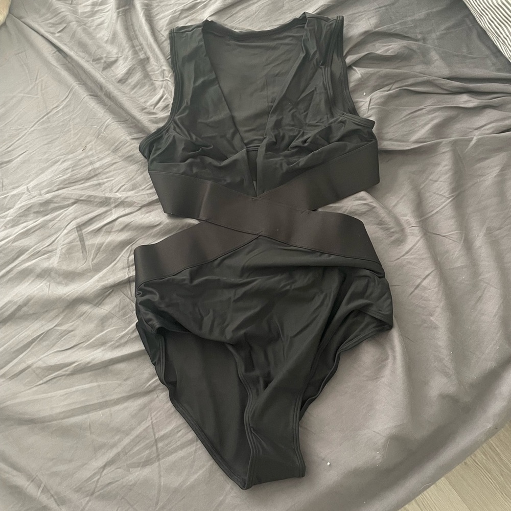 One-piece cutout swimsuit